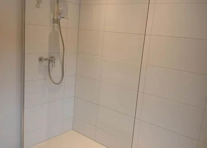 La Petite Maison De Terre De Partage